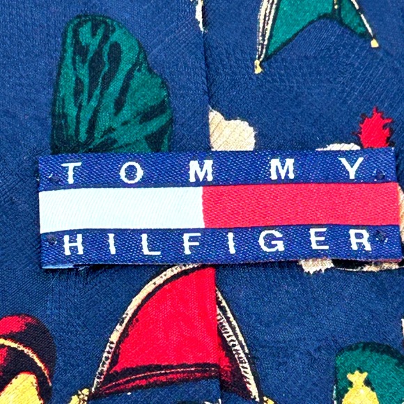 Tommy Hilfiger Men's Silk Necktie Navy Blue Military‎ Drummer Hat Print - Picture 2 of 5
